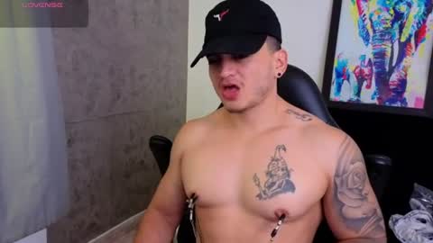 Snapshot of mikke_love chatting on June 24, 2:49 pm MIKKE online show from June 24, 2:49 pm