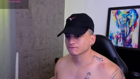 Snapshot of mikke_love chatting on July 16, 3:40 pm MIKKE online show from July 16, 3:40 pm