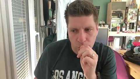 miklp8463 online show from March 10, 7:57 am