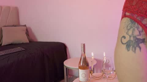 Mikoto Urb online show from November 9, 7:45 pm