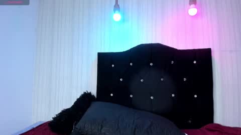 Snapshot of miku_katsuragi chatting on September 18, 2:35 am miku katsuragi online show from September 18, 2:35 am