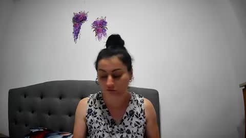 Mikyloveu online show from June 29, 5:35 pm