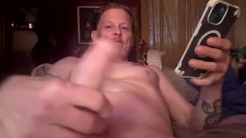 Snapshot of mil8207 chatting on October 24, 1:51 pm mil8207 online show from October 24, 1:51 pm