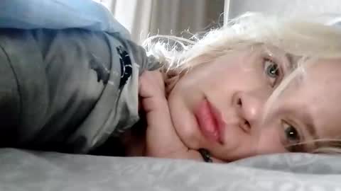 Mila 420 online show from October 25, 5:15 am