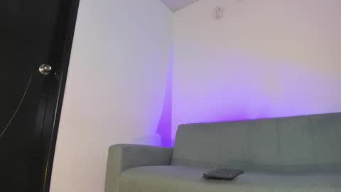 mila  online show from January 9, 9:16 pm