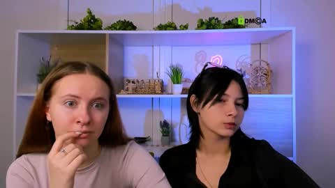 Snapshot of mila_glow chatting on October 5, 8:34 am mila_glow online show from October 5, 8:34 am