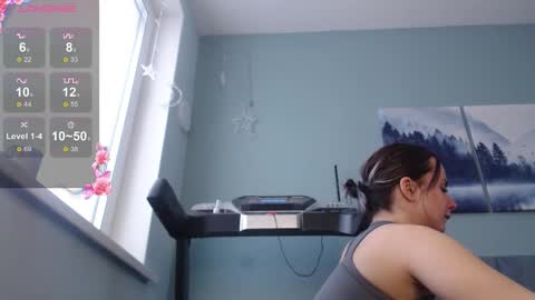 mila_good online show from January 11, 11:59 am