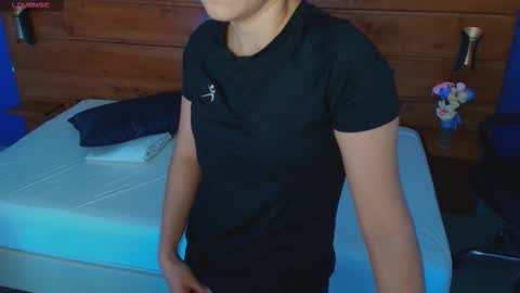 Snapshot of mila_kiitty chatting on November 28, 10:51 am Milena online show from November 28, 10:51 am