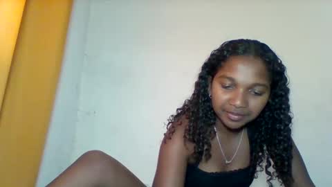 mila_lunah online show from April 13, 10:43 am