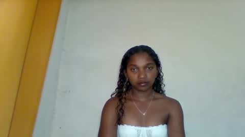 mila_lunah online show from April 17, 1:14 pm