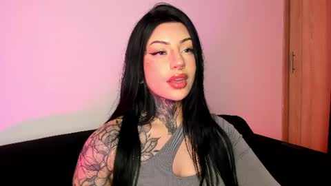     online show from July 8, 4:39 am