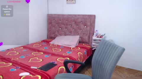 Snapshot of mila_morgan_ chatting on February 18, 6:58 pm Mila Morgan online show from February 18, 6:58 pm