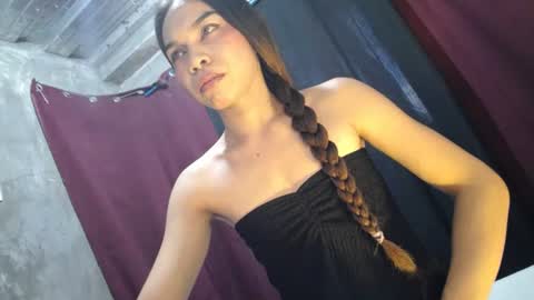 Snapshot of mila_seductressxx chatting on June 17, 12:57 am mila_seductressxx online show from June 17, 12:57 am
