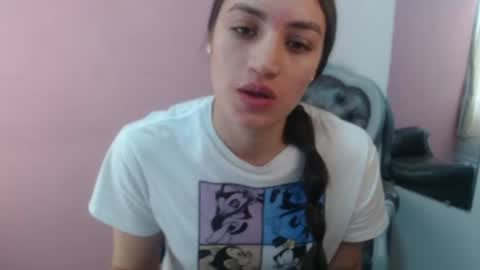 Snapshot of mila_sexy69 chatting on June 1, 2:52 pm mila_sexy69 online show from June 1, 2:52 pm