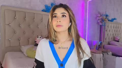 Snapshot of mila_smirnovavk chatting on May 12, 3:47 am MILA online show from May 12, 3:47 am