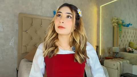 Snapshot of mila_smirnovavk chatting on June 9, 3:40 am MILA online show from June 9, 3:40 am