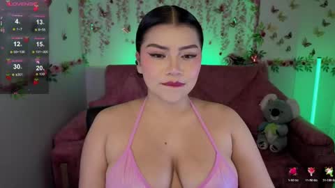 Snapshot of mila_sweet_v chatting on May 25, 5:13 am Mila online show from May 25, 5:13 am