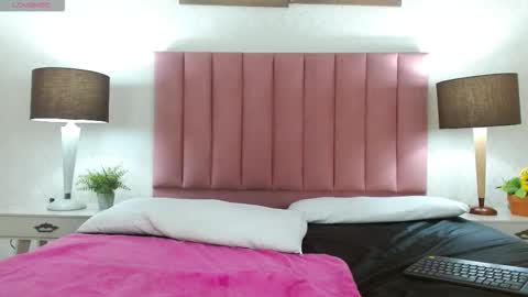 milaa_01 online show from March 9, 11:25 am