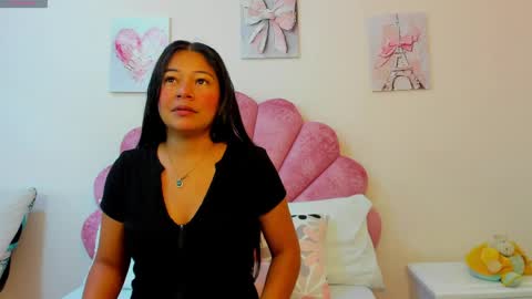 Snapshot of milaaadams chatting on May 15, 10:44 am mila online show from May 15, 10:44 am