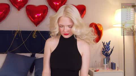 Miss Cutie online show from December 28, 3:04 am