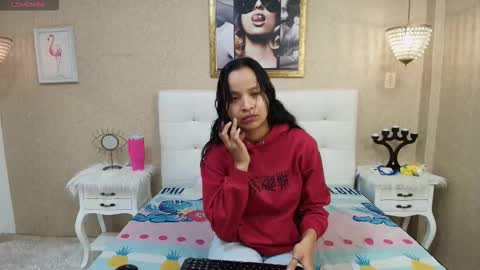 miladiosa online show from January 14, 11:38 am