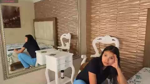 miladiosa online show from June 28, 12:11 pm