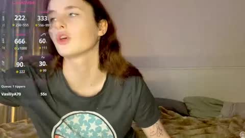 Snapshot of milaelin chatting on July 24, 6:06 pm Mila online show from July 24, 6:06 pm