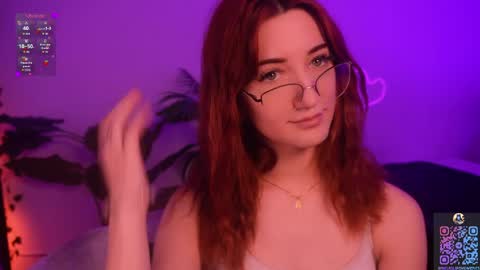 Snapshot of milaflameee_ chatting on May 31, 3:19 pm Mila . online show from May 31, 3:19 pm