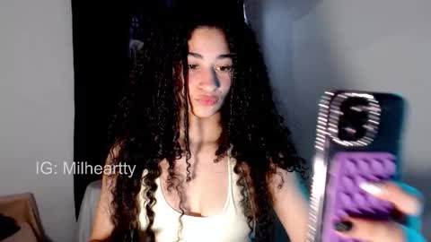 Milah online show from October 29, 3:03 pm