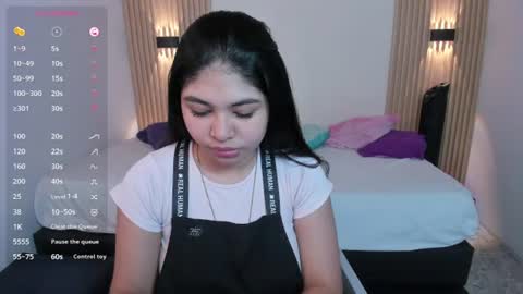 Snapshot of milaheat1 chatting on July 15, 8:58 pm milaheat1 online show from July 15, 8:58 pm