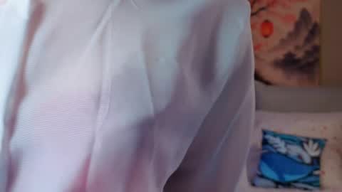 Snapshot of milaice chatting on May 30, 3:31 pm Mila online show from May 30, 3:31 pm