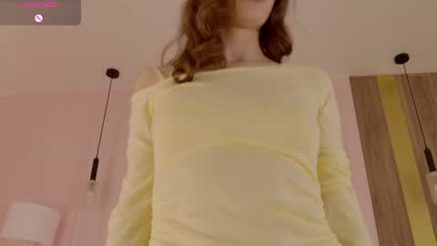 Snapshot of milalavson chatting on June 19, 5:23 am Mila online show from June 19, 5:23 am