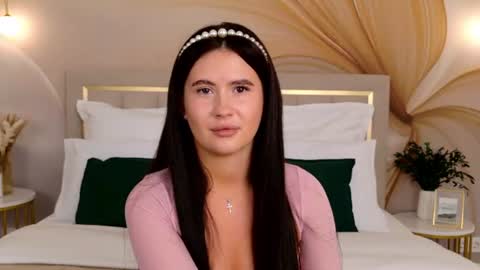 milaleoneli online show from June 13, 4:27 pm