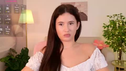 milaleoneli online show from August 2, 3:10 pm