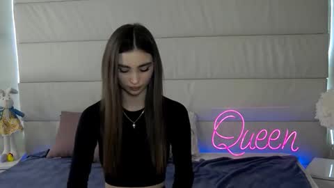 milalick online show from April 4, 10:02 am