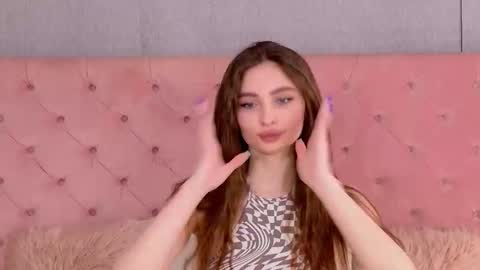 milalick online show from April 15, 6:53 am