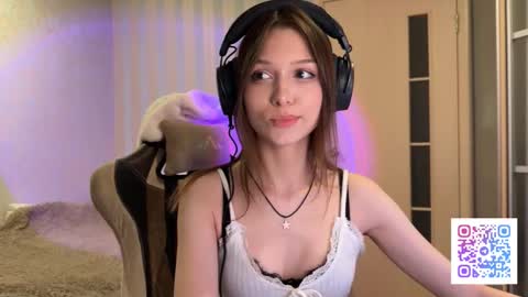 milamiuu online show from February 23, 2:03 pm