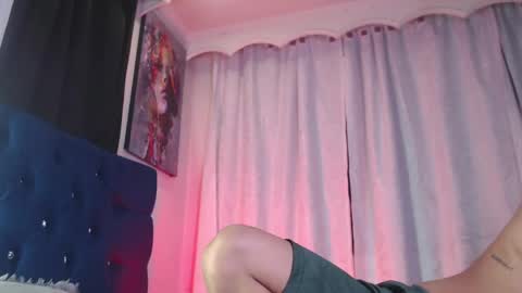 Snapshot of milan_anxel chatting on May 10, 1:33 am Milan Anxel online show from May 10, 1:33 am