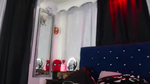 Snapshot of milan_anxel chatting on June 14, 12:19 am Milan Anxel online show from June 14, 12:19 am