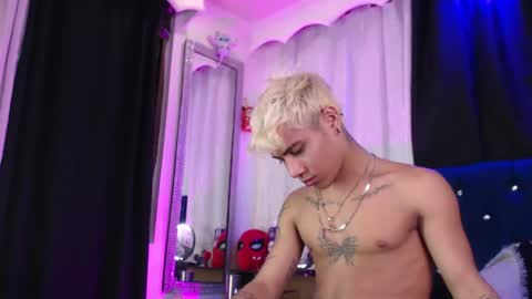 Snapshot of milan_anxel chatting on August 3, 1:04 am Milan Anxel online show from August 3, 1:04 am