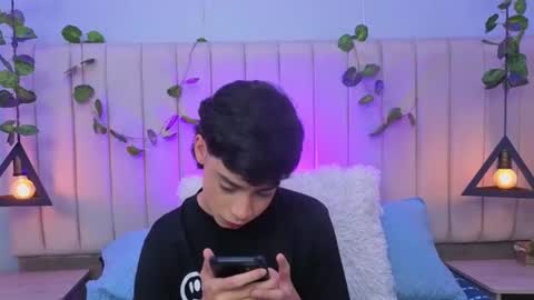 Snapshot of milan_zapata chatting on July 15, 10:15 pm MILAN online show from July 15, 10:15 pm
