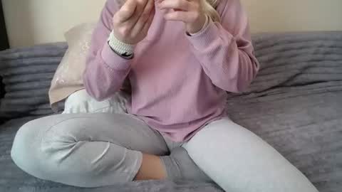 Milana online show from November 17, 8:09 am