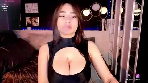 Snapshot of milana_sugar chatting on July 3, 2:12 pm Milana online show from July 3, 2:12 pm
