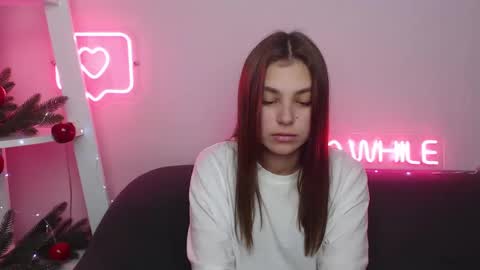 Snapshot of milanaangelas chatting on December 21, 10:50 am milanaangelas online show from December 21, 10:50 am