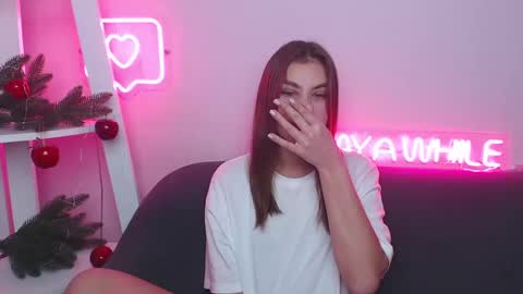 Snapshot of milanaangelas chatting on December 24, 10:55 am milanaangelas online show from December 24, 10:55 am