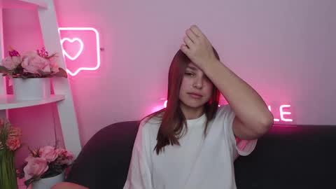 Snapshot of milanaangelas chatting on January 11, 2:25 pm milanaangelas online show from January 11, 2:25 pm