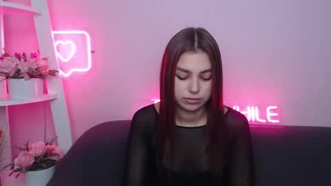 Snapshot of milanaangelas chatting on January 17, 5:42 am milanaangelas online show from January 17, 5:42 am