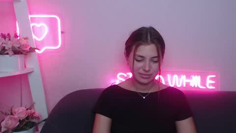 Snapshot of milanaangelas chatting on January 26, 8:57 am milanaangelas online show from January 26, 8:57 am