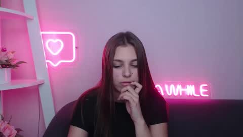 Snapshot of milanaangelas chatting on February 15, 2:55 pm milanaangelas online show from February 15, 2:55 pm