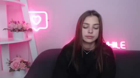 Snapshot of milanaangelas chatting on February 22, 10:51 am milanaangelas online show from February 22, 10:51 am